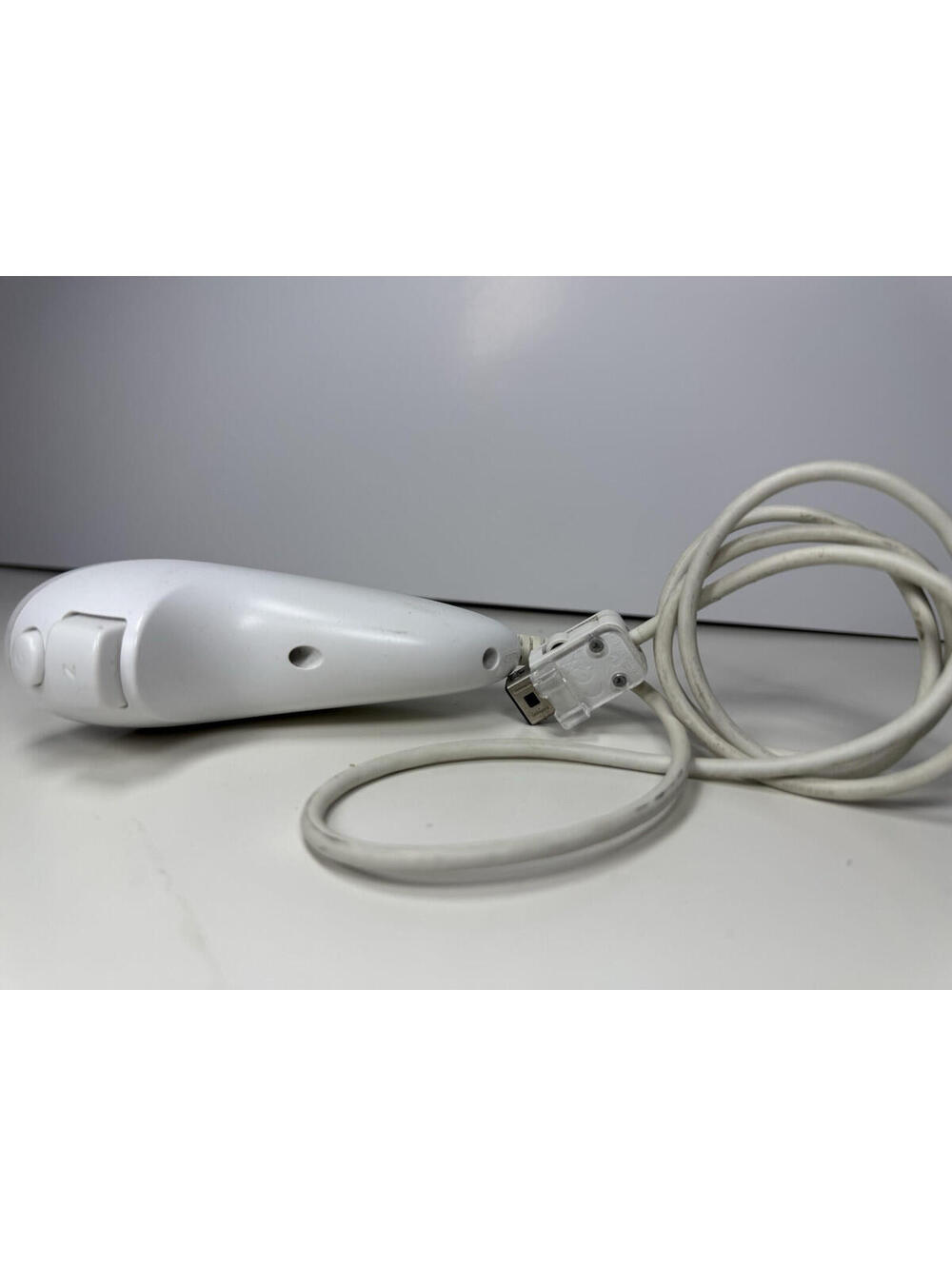 GENUINE NINTENDO WII WII U ACCESSORIES CONSOLES GAMECUBE NUNCHUCKS CONTROLLERS! - Picture 2 of 3